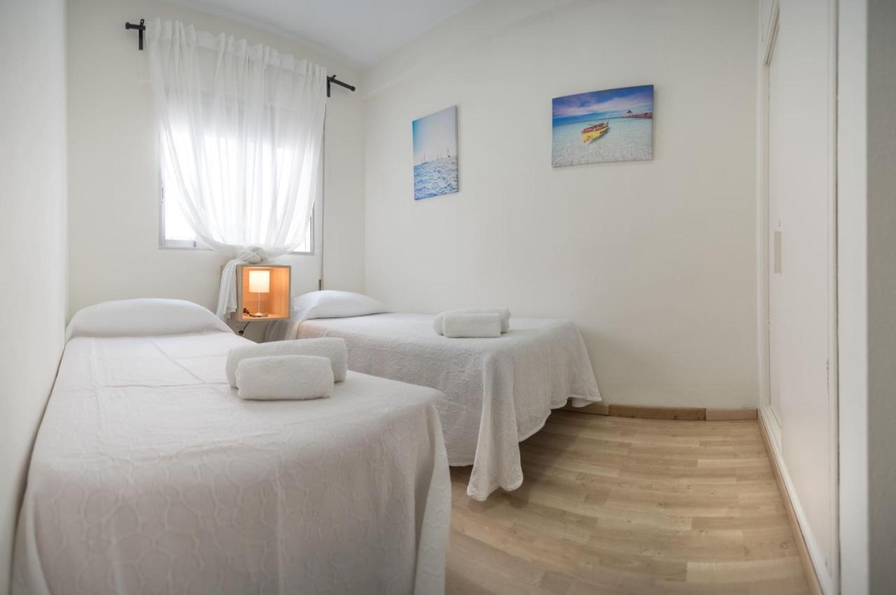 Delfin Playa Basic Ha Apartment Cádiz Exterior photo